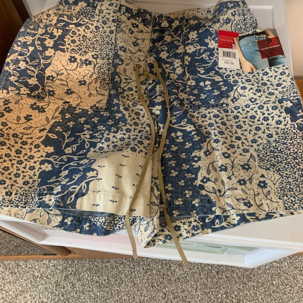 Women’s jean shorts